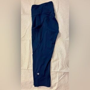 Lululemon athletica capri with pockets